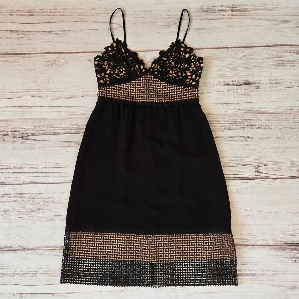 Theory Melaena Black Lace Elevate Crepe Dress Sz 4 LBD Cocktail